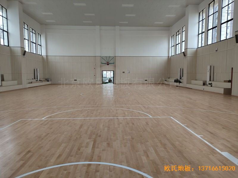 江西吉水縣城南第二小學(xué)運(yùn)動(dòng)地板安裝案例