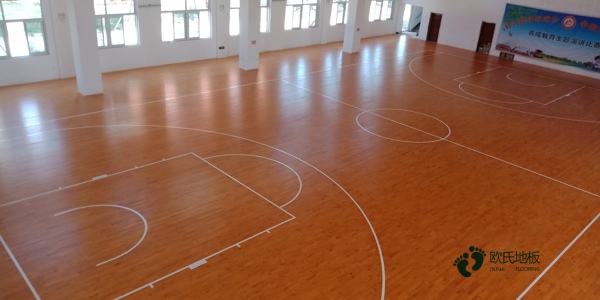 單龍骨籃球木地板保養2